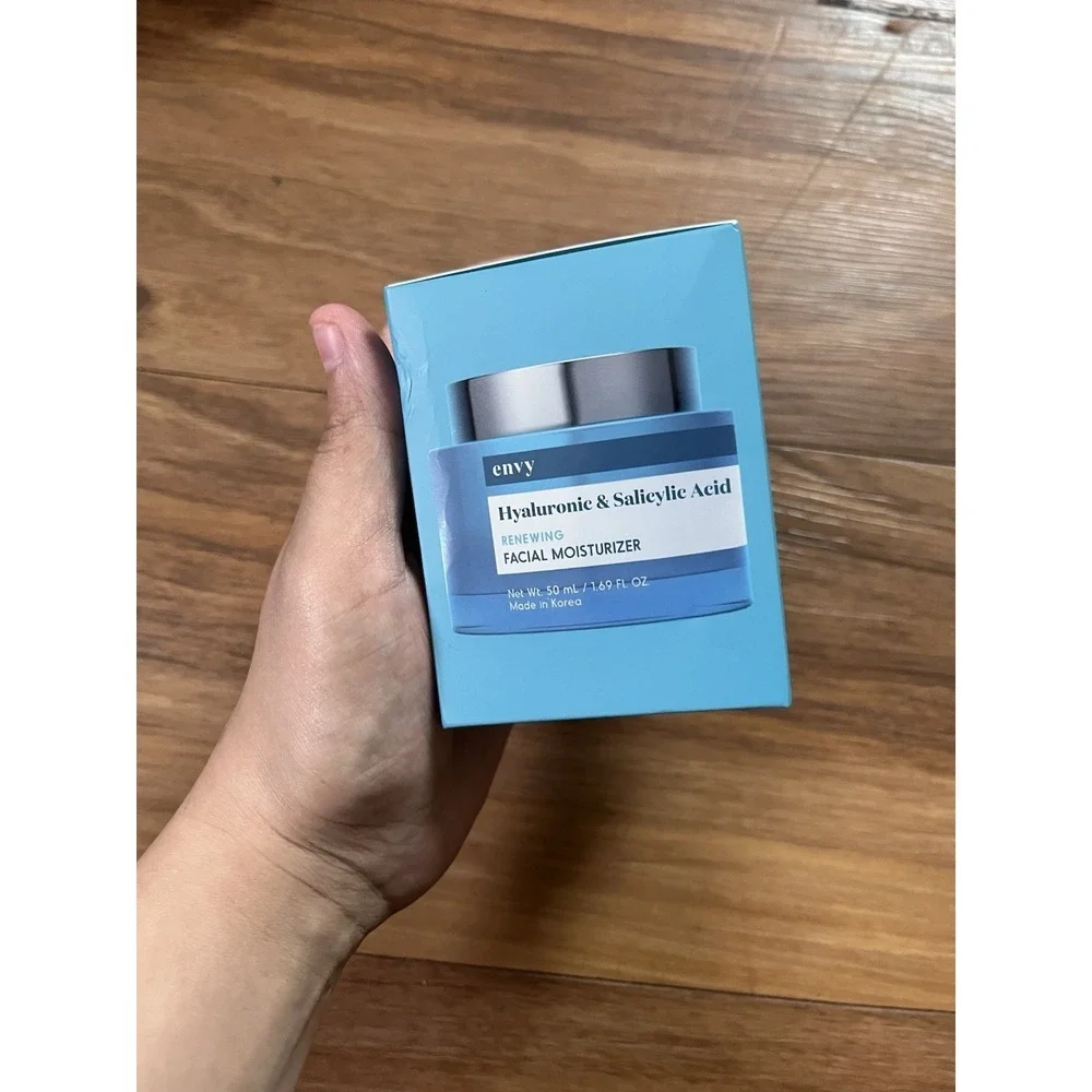 Envy Hyaluronic & Salicylic Acid Renewing Facial Serum Moisturizer 50ML New